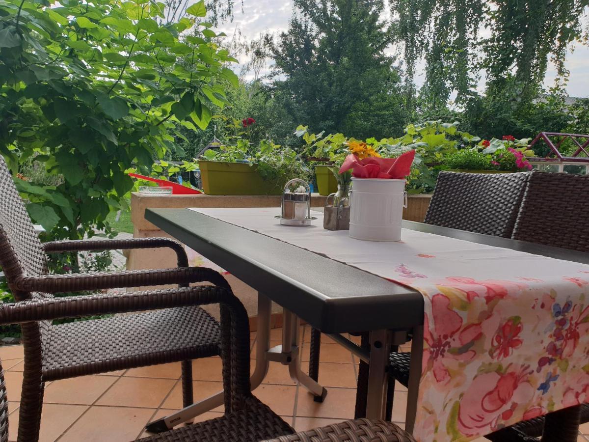 Pension Gartner Wallern im Burgenland Bagian luar foto