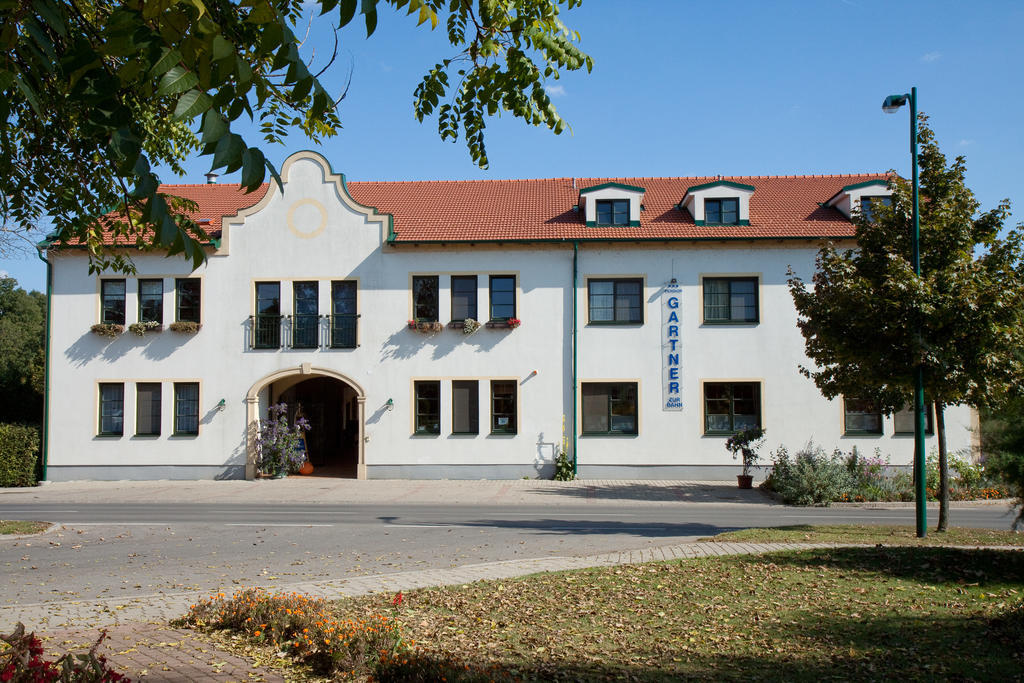 Pension Gartner Wallern im Burgenland Bagian luar foto