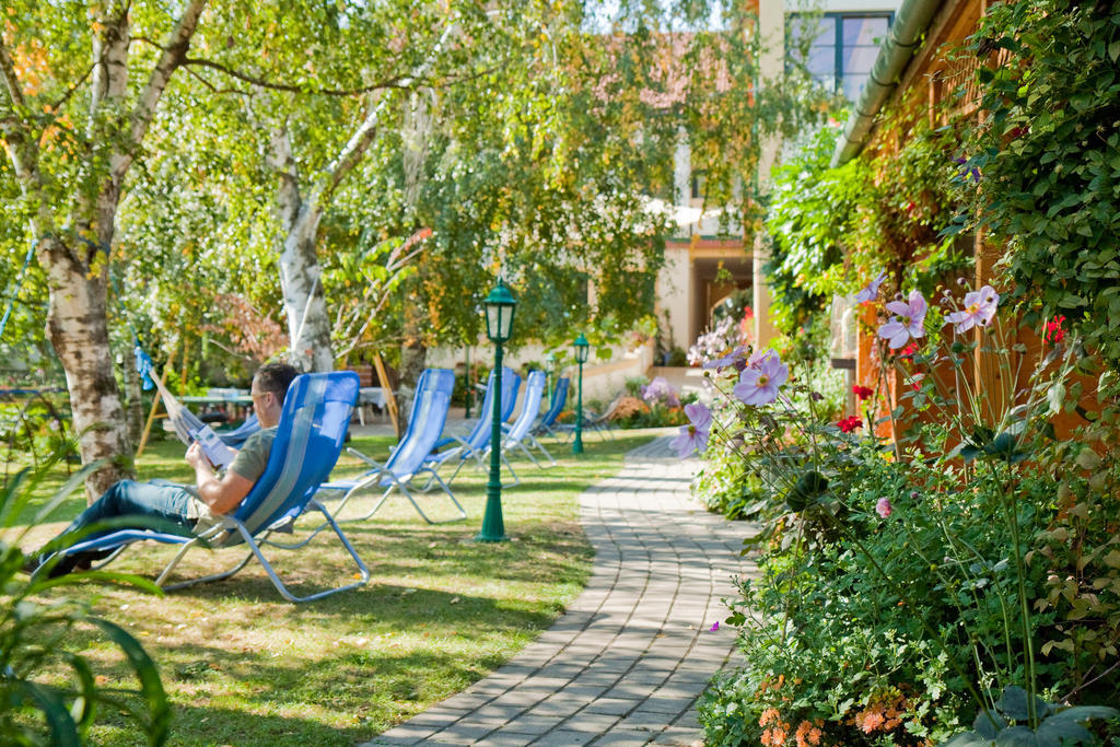 Pension Gartner Wallern im Burgenland Bagian luar foto